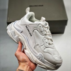 BALENCIAGA Triple S