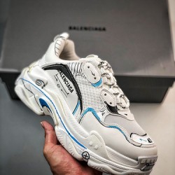 BALENCIAGA Triple S