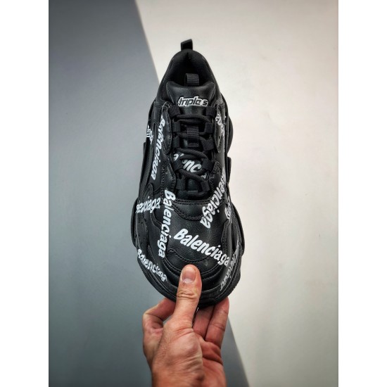 BALENCIAGA Triple S