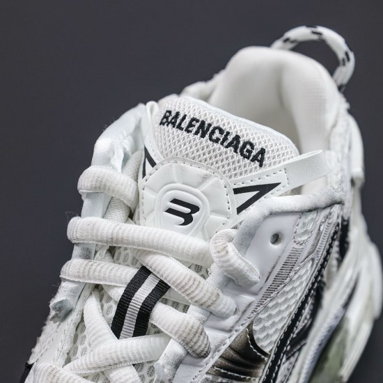 BALENCIAGA RUNNER