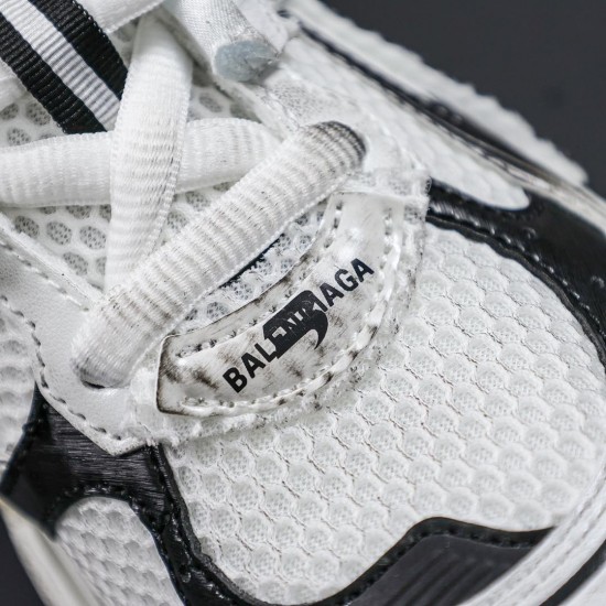 BALENCIAGA RUNNER