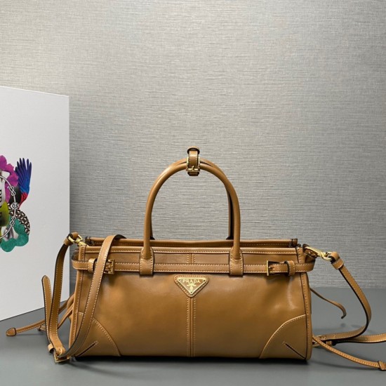 Prada Bags Top Quality
32x15.5x12cm