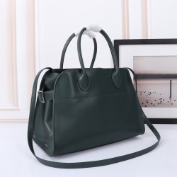 The Row Bags Top Quality
Small:26.20.18
Big:38.26.23