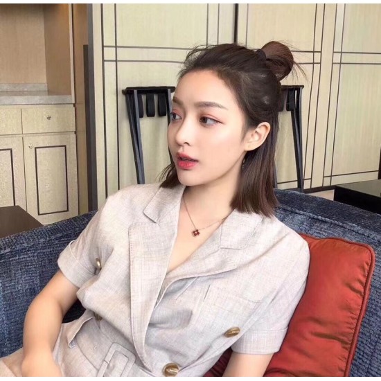 Van Cleef Jewelry Necklace