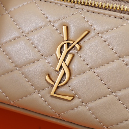 YSL Bags Top Quality
18×11×6.5 cm