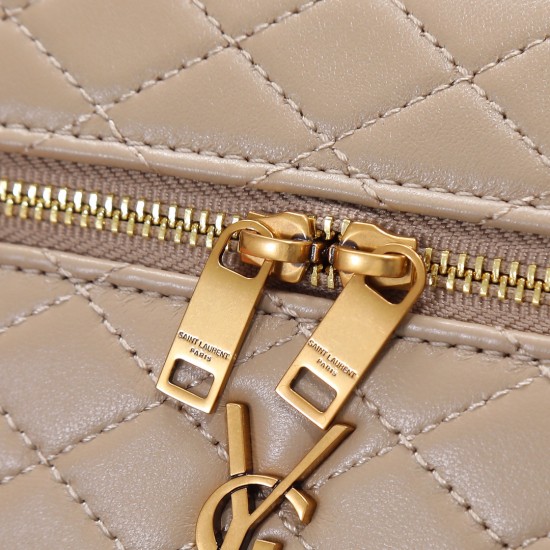 YSL Bags Top Quality
18×11×6.5 cm