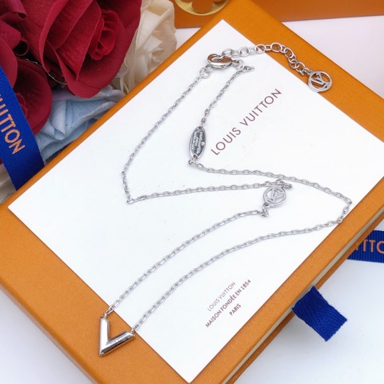 LV Jewelry Necklace