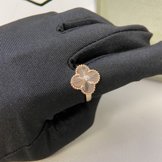 Van Cleef Jewelry High Quality