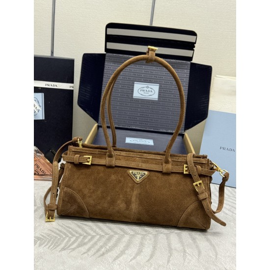 Prada Bags Top Quality
32x15.5x12cm