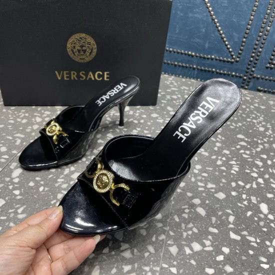 Versace Shoes Fashion shoes
 Top Quality