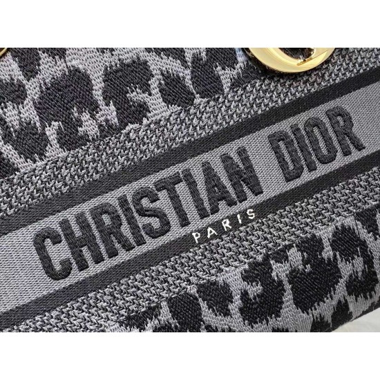 Dior Bags Top Quality
Five Grid