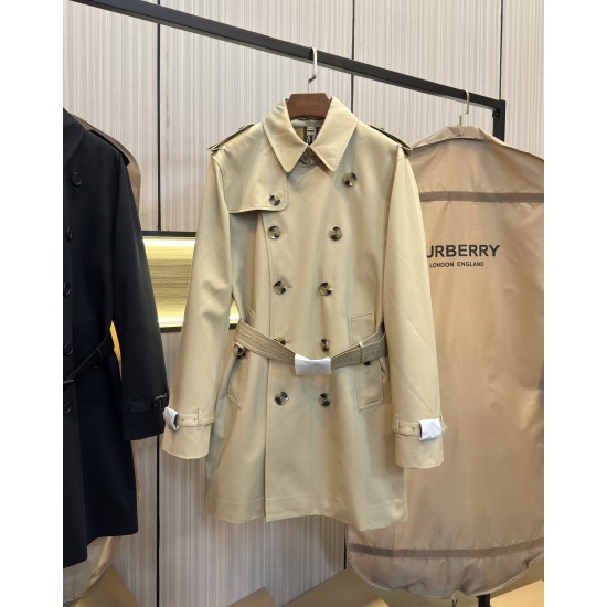 Burberry coat
uk4，6，8，10，12