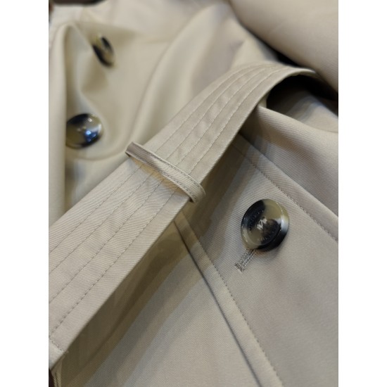 Burberry coat
uk4，6，8，10，12