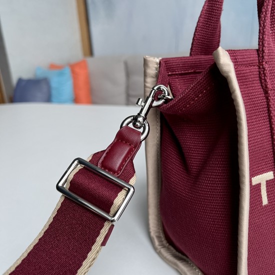 MJ Tote Full leather size: 41 * 34 * 15cm $140 Full leather medium size: 33 * 28 * 13cm $120 Full leather small size: 26 × 20 × 13cm $100 Fabric Large Size: 41 * 34 * 15cm $100 Medium size of fabric: 33 * 28 * 13cm $90 Fabric small size: 26 × 20 × 13cm $8