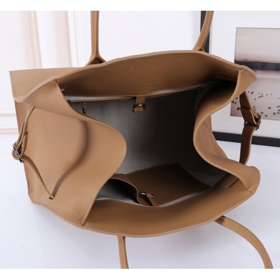 The Row Bags Top Quality
Small:26.20.18
Big:38.26.23