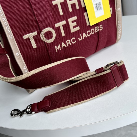 MJ Tote Full leather size: 41 * 34 * 15cm $140 Full leather medium size: 33 * 28 * 13cm $120 Full leather small size: 26 × 20 × 13cm $100 Fabric Large Size: 41 * 34 * 15cm $100 Medium size of fabric: 33 * 28 * 13cm $90 Fabric small size: 26 × 20 × 13cm $8