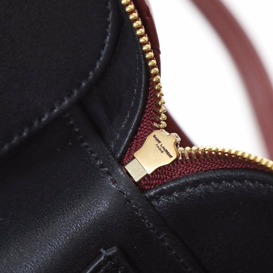 YSL Bags Top Quality
18×11×6.5 cm