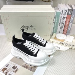 McQueen Shoes High Quality
women 35-40 

men 39-44