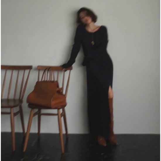 The Row Bags Top Quality
Small:26.20.18
Big:38.26.23