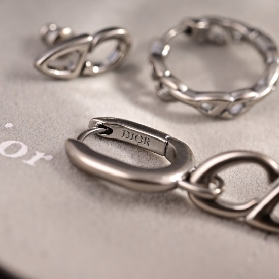 Dior Jewelry Earrings