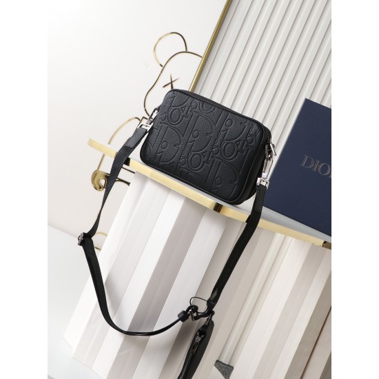 Dior Bags Top Quality
Saddle Set 23.3 x 16.5 x 4.3