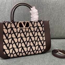 Valentino Bags Top Quality
35/25/17cm