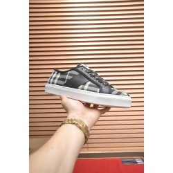 Burberry Shoes Top Quality