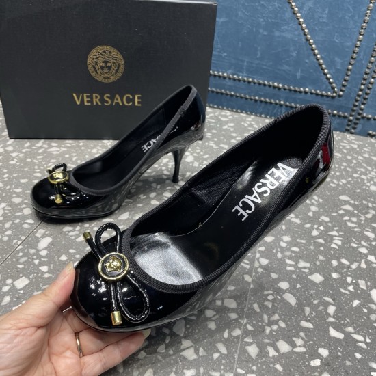 Versace Shoes Fashion shoes
 Top Quality