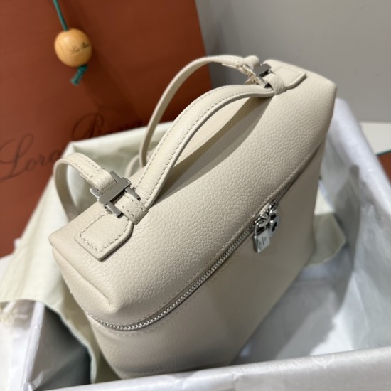 LP Bags Top Quality Size: 23 × 8 × 22cm