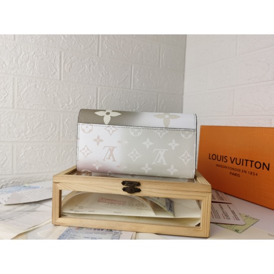 LV Bags High Quality Flip Wallet
