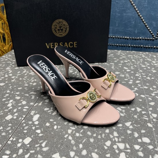 Versace Shoes Fashion shoes
 Top Quality