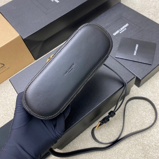 YSL Bags Top Quality
18×11×6.5 cm