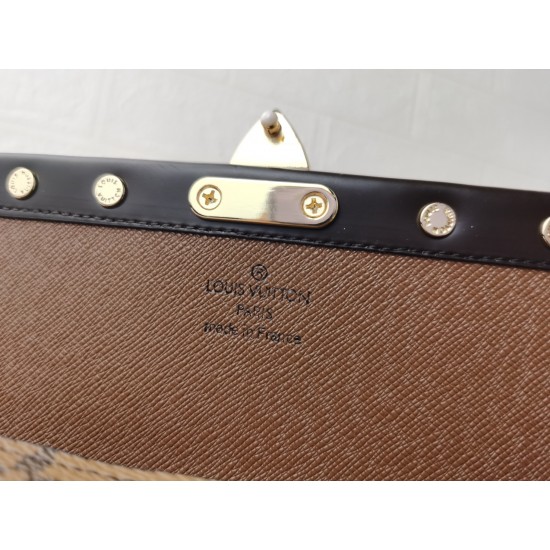LV Bags High Quality Flip Wallet
