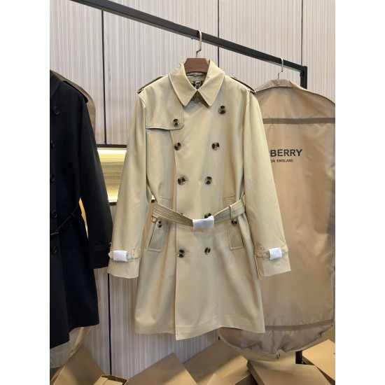 Burberry coat
uk4，6，8，10，12