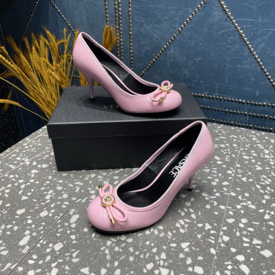 Versace Shoes Fashion shoes
 Top Quality