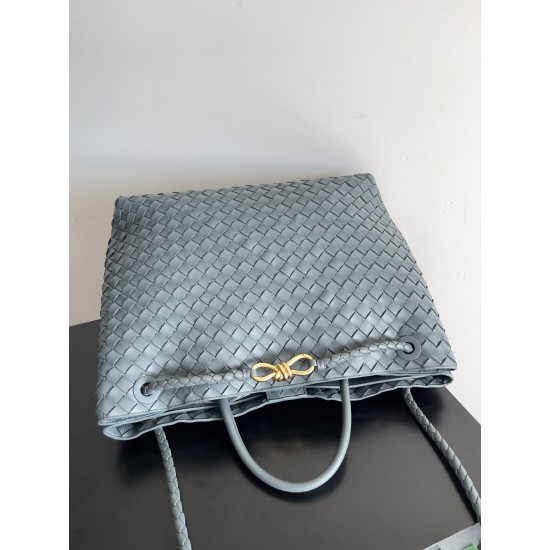 BV Bags Top Quality ANDIAMO 743575