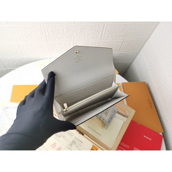 LV Bags High Quality Flip Wallet
