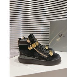 CL Shoes Casual shoes

 Top Quality