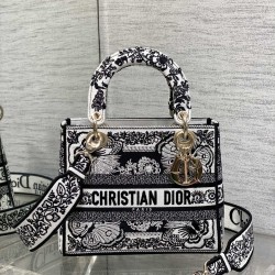 Dior Bags Top Quality
Five Grid