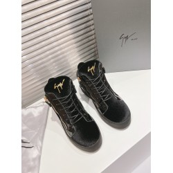 CL Shoes Casual shoes

 Top Quality