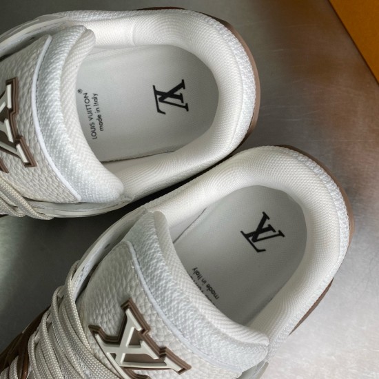 LV Shoes Top Quality
women 35-40 

men 39-45