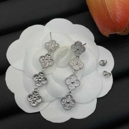 Van Cleef Jewelry High Quality