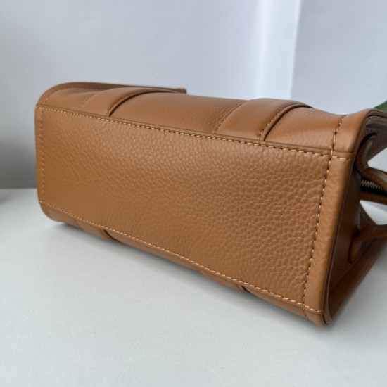 MJ Tote Full leather size: 41 * 34 * 15cm $140 Full leather medium size: 33 * 28 * 13cm $120 Full leather small size: 26 × 20 × 13cm $100 Fabric Large Size: 41 * 34 * 15cm $100 Medium size of fabric: 33 * 28 * 13cm $90 Fabric small size: 26 × 20 × 13cm $8