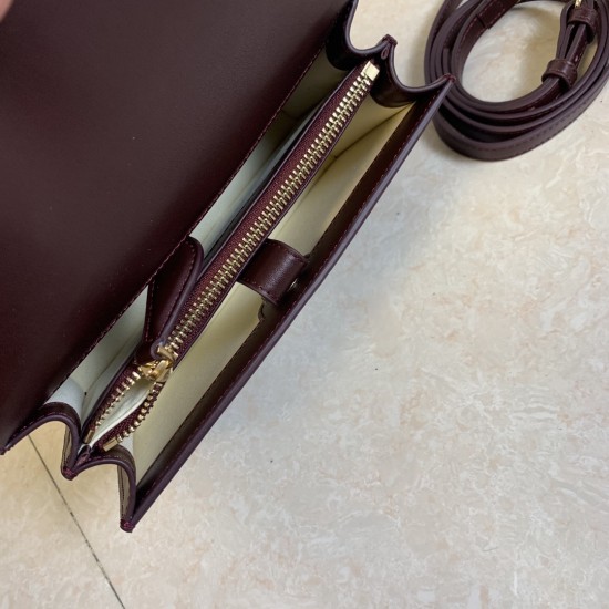 Pinko Bags Top Quality
21x13x6