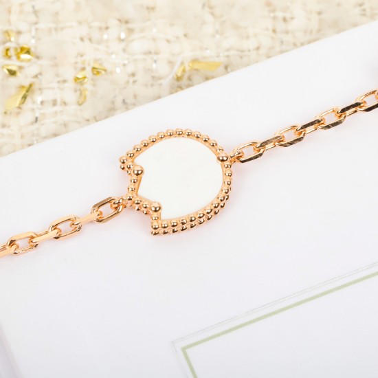 Van Cleef Jewelry Bracelet