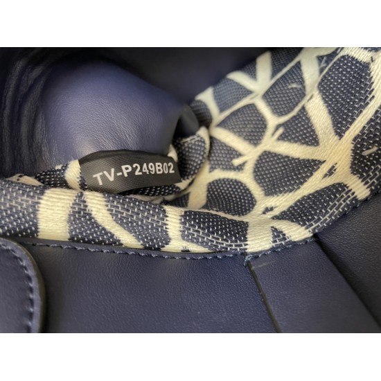 Valentino Bags Top Quality
35/25/17cm