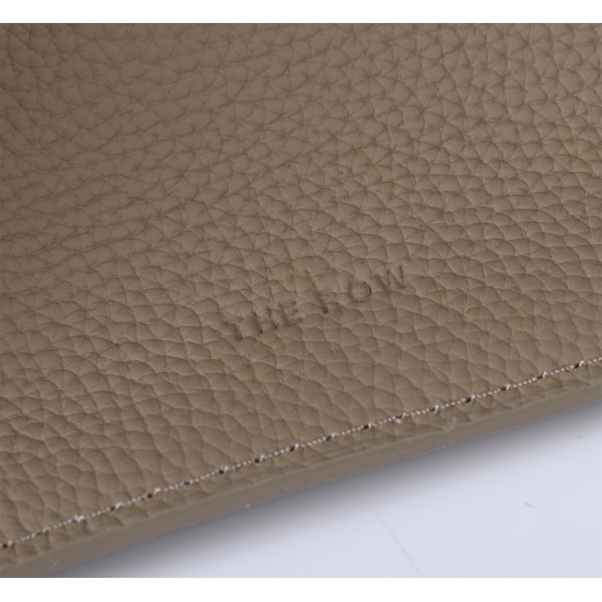 The Row Bags Top Quality
Small:26.20.18
Big:38.26.23