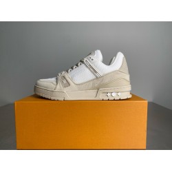 LV Shoes Top Quality
women 35-40 

men 39-45