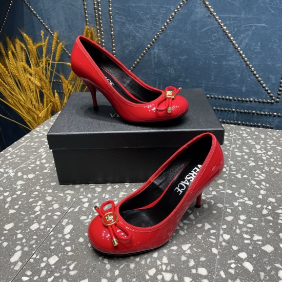 Versace Shoes Fashion shoes
 Top Quality