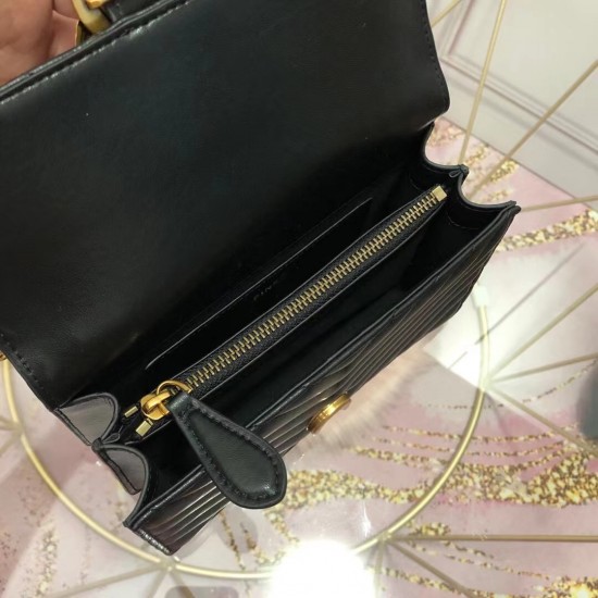 Pinko Bags Top Quality
21x13x6